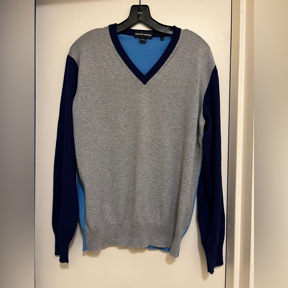Men's Cashmere V-Neck Sweater